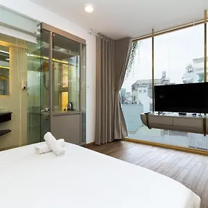 reddoorz-plus-near-saigon-train-station.hotelsvungtau.com/